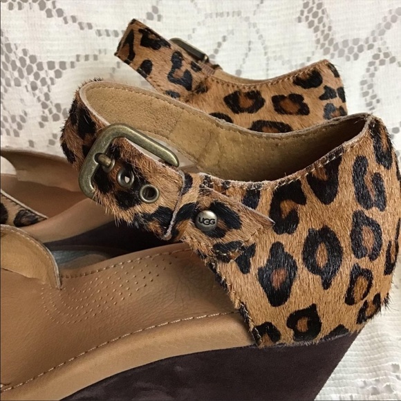 Ugg Char leopard sandals size 7 - Picture 6 of 7